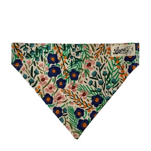 Flower Dog Bandana, Flower Cat Bandana, Autumn Flower Dog Scarf, Floral Dog Bandana, Wildflower Dog Bandana, Fall Cat Bandana, Collar Bandan