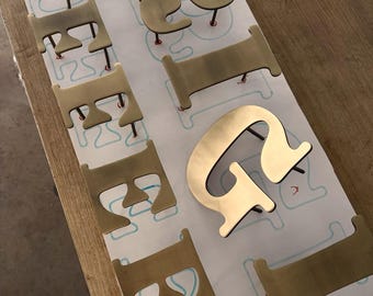 Custom Brass Letters Sign – Pin Mounted Floating Metal Letters – Luxury Wall Signage – Modern Brass Logo Sign – Office / Storefront Sign