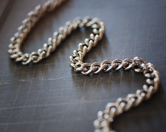 5M//10M In Bulk Jewelry Finding Fancy Charm Chain Stainless steel 2.5mm//4mm