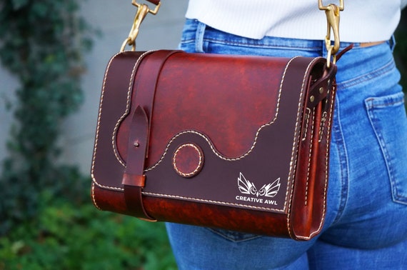 Leather Victoria Messenger Bag - Leather Bag
