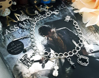 Op helse apparaten geïnspireerde bedelarmband