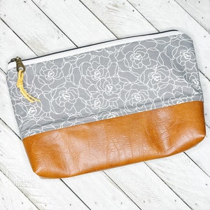 Bolsa de cremallera floral gris - bolsa de maquillaje, bolsa de lápiz, billetera, clutch, bolsa de sentido de labios, bolsa de proyecto, soporte de gancho de ganchillo
