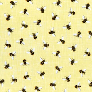 Bees by Timeless Treasures Fabric // 100% cotton // Quilting Fabric // Bee Fabric