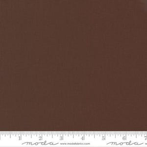 Moda Bella Solids - Moda U Brown // Quilting Cotton // 100% cotton // Moda Fabrics // Solid Fabric