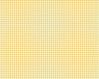 Gone Glamping - Gingham Yellow by Riley Blake Fabric // Quilting Cotton // Cotton Woven // 100% cotton // Yellow Plaid Fabric