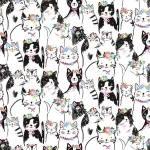 Timeless Treasures - Just Purrfect - Pretty Cats & Florals Fabric // Quilting Cotton // Cotton Woven // 100% cotton // Pet Fabric