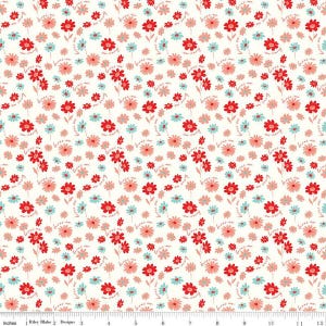 You & Me Loves Me Cream by Riley Blake Fabric // Quilting Cotton // Cotton Woven // 100% cotton // Floral Fabric