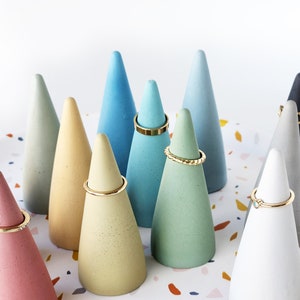 Ring Holder, Jewelry Cone, Concrete Ring Cone, Ring Display, Ring Keeper, Ring Tree, Engagement Gift , Minimalist, Modern Cement Cone immagine 4