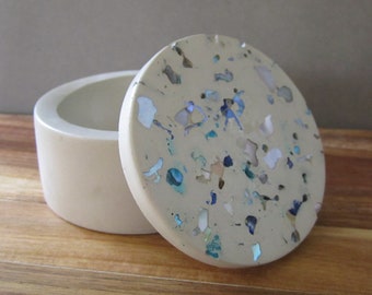 Salt Cellar with Lid / Salt Box / Salt Pinch Bowl / Salt Pig / Concrete Kitchen Gifts / Salt Pot / Salt Holder / Spice Cellar / Pepper