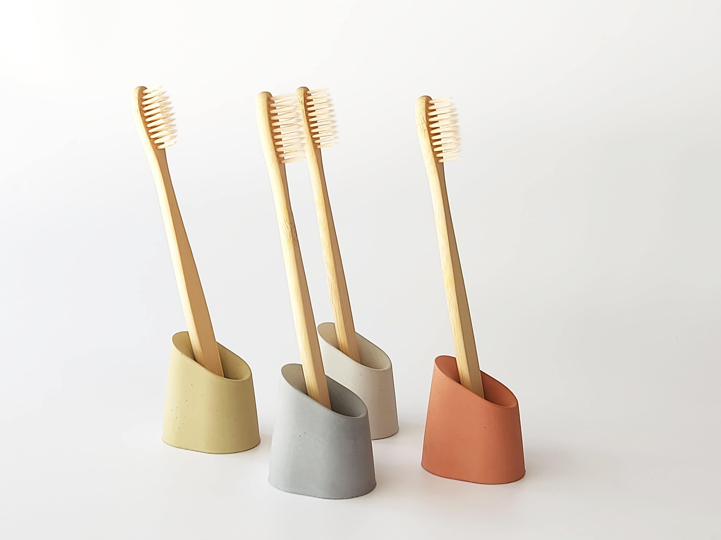 Laurel Pot Brush Set