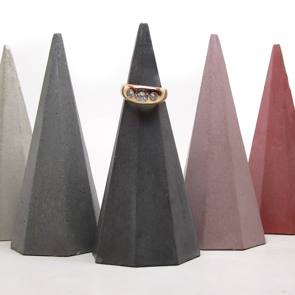 Concrete Ring Holder Cone, Geometric Ring Display, Wedding Ring Holder, Jewelry Display, wedding gift, Engagement Ring, Bridal Shower Gift