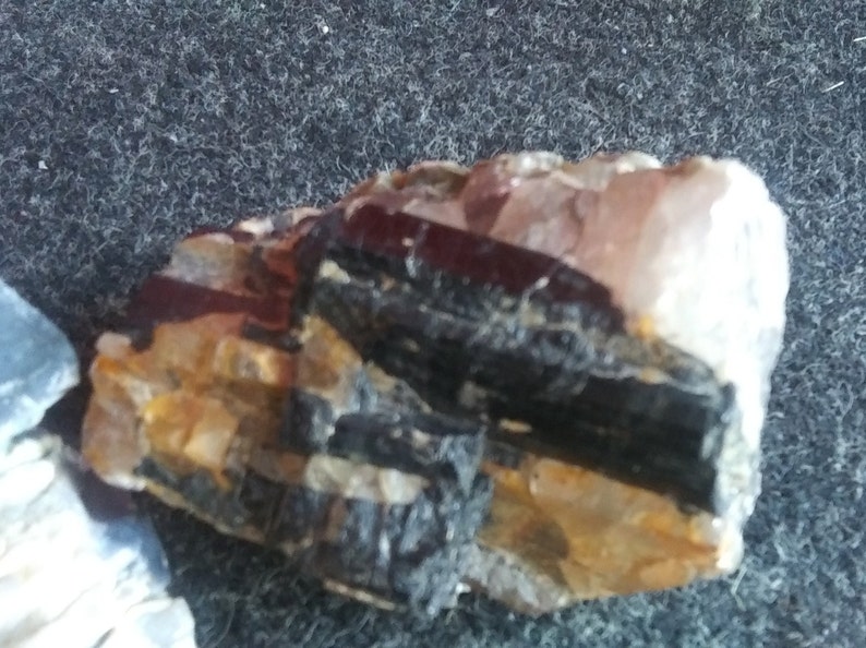 Lot of.3 mineral spicemens