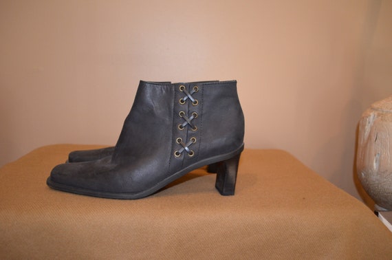 etienne aigner black boots