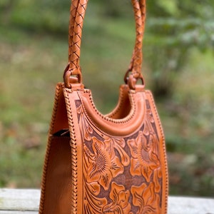 Hand-Tooled Leather Hobo, "BAALY", Shoulder Bag, Brown leather purse, Western Style, Mexican Purse, Gifts for her, Mother's Day Giftss