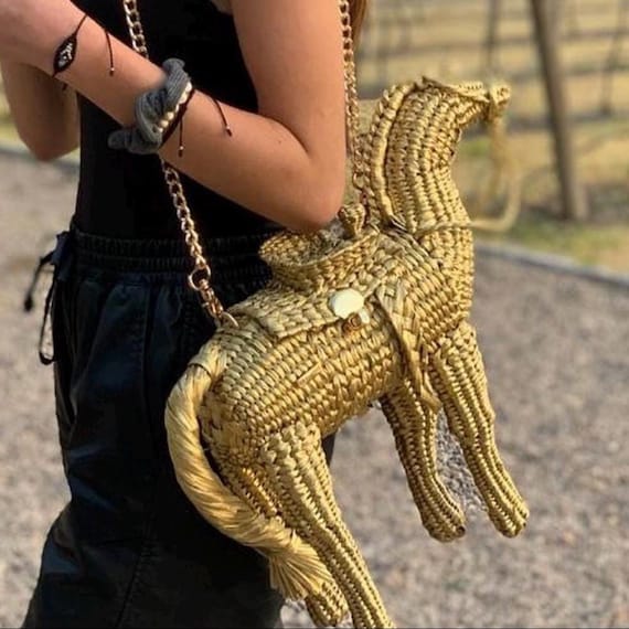 Handwoven Tule Horse Bag, Beach Bag, Boho Chic Bag, Handmade tule bag, animal bag, Natural Fiber bag, Gifts for her, Limited Edition