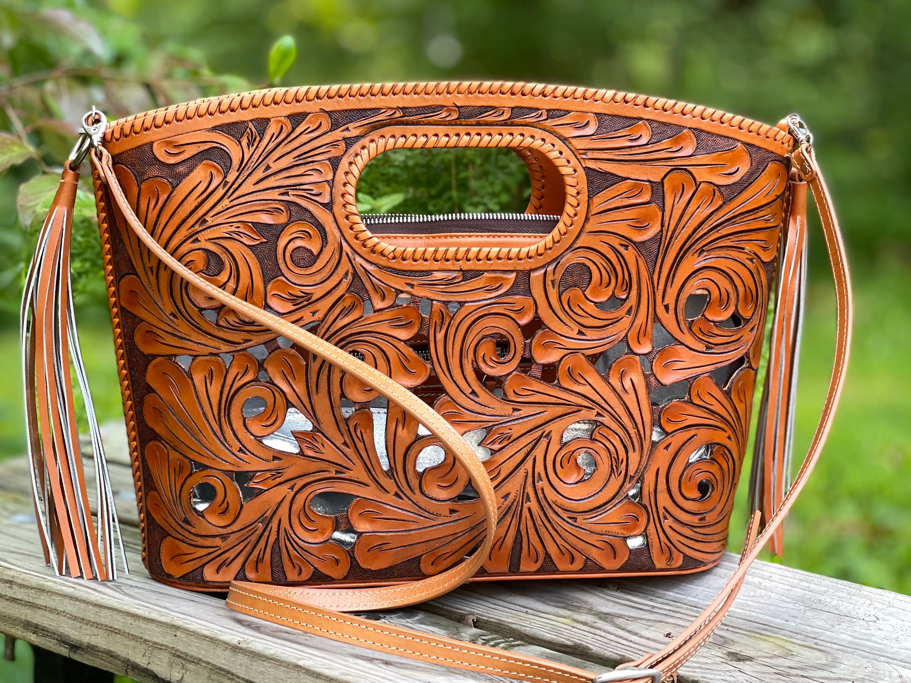 DEVOA　Hand made bag cow leather DEVOA Hand made bag cow leather Amazon.com: Women's Western