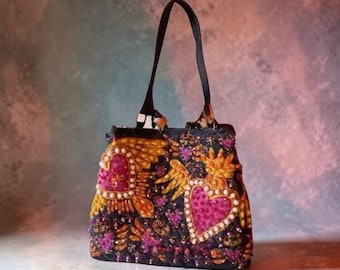 Bolso tote de mezclilla pintado a mano con bordado de "corazón y alas" - Bolso de hombro artesanal de mezclilla - Bolso tote estilo boho chic - Regalos para ella, bolso de verano