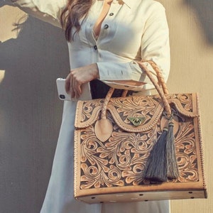 "Handgedrechselter Kleiner Weekender ""ROMMY"" Ledertasche, Reisetasche, Reisetasche, Geschenk für Sie oder Ihn, Picknicktasche, Valentinstag"