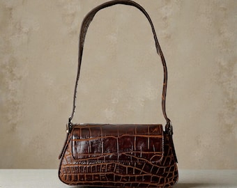 Minibolso de hombro hecho a mano de piel de vacuno "VALENCIA" / Bolso estilo cocodrilo marrón / Bolso bohemio / Regalos para ella / Moda sostenible