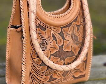 Bolso Hobo de Cuero Artesanal “BAALY”: Monedero Floral de Estilo Occidental, Bolso de Hombro Vaquera de Cuero Artesanal, Bolso de Cuero Boho, Regalos Originales