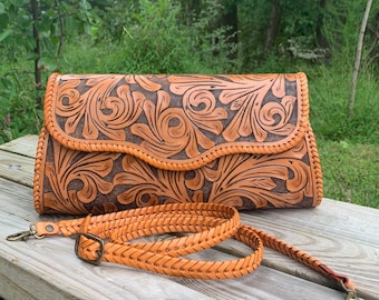 Hand Tooled Leather Large Crossbody Purse, Leather Clutch Bag, "ONDULADA", gifts for her, Cowgirl style, Mother's Day Gifts,