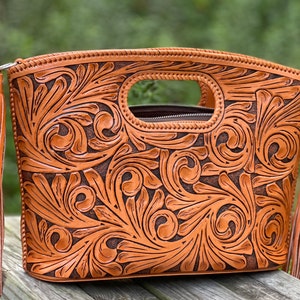 Bolso grande tipo tote y bandolera de piel repujada a mano "TUBO", bolso de piel marrón, estilo western, regalos para ella, carteras de piel marrón, regalos para el día de la madre