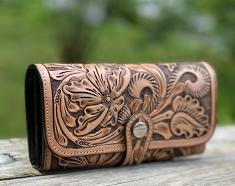 Hand Tooled Leather Wallet, "WALLET BOTON", Western Style, brown leather wallet, coin leather wallet, Gifts for her, Mother's Day Gifts