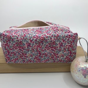 Liberty fabric zipper pouch| make up | crochet Wedding gift| Liberty of London| gift for her| Teen gift| handmade |Cosmetic |Hair tool bag