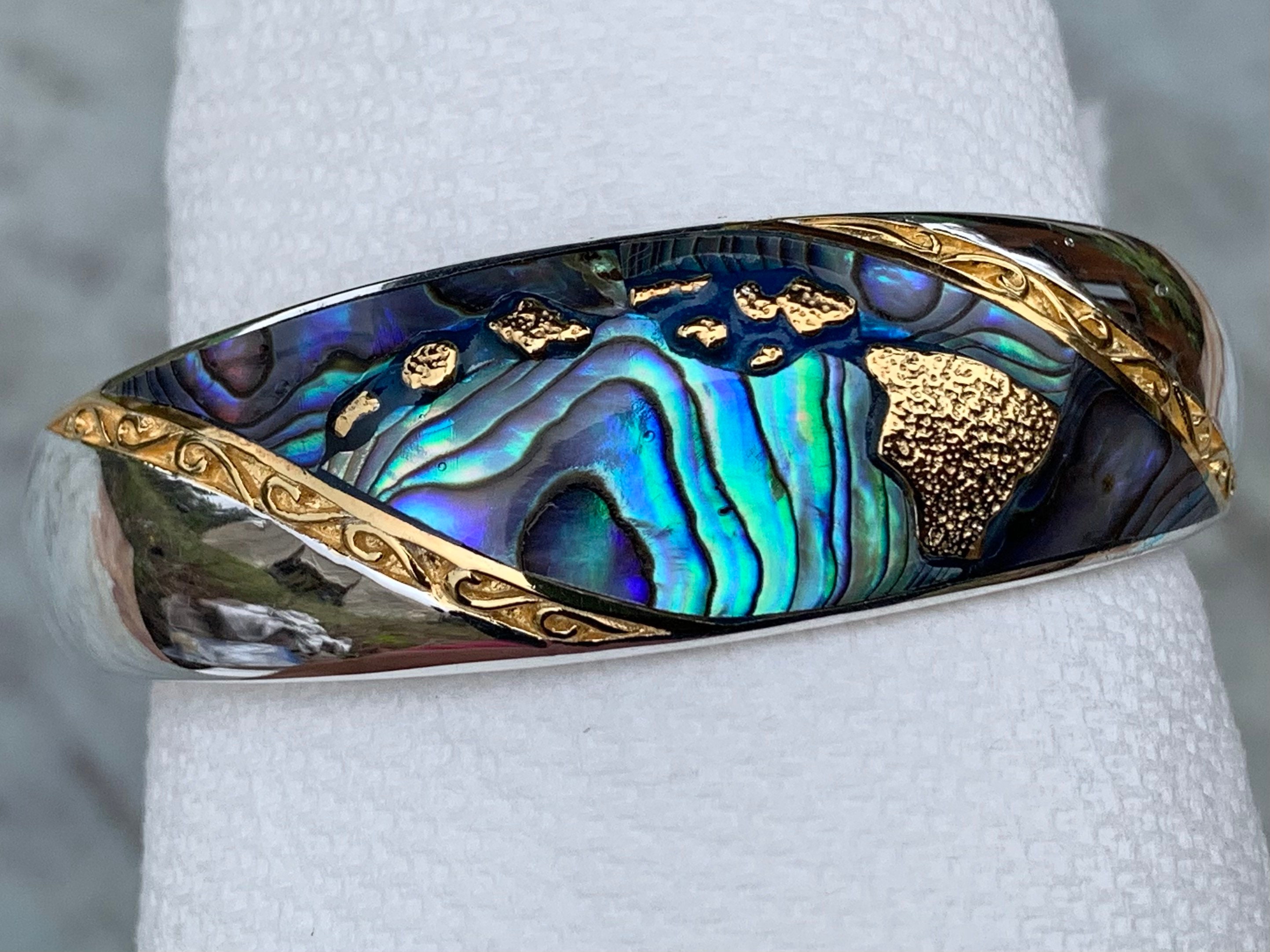 Hawaiian Islands Chain Bracelet Cuff. Kauai, Oahu, Maui, Big Hawaiian Islands Chain Bracelet Cuff. Kauai, Oahu, Maui, Big