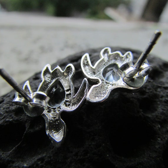 Orecchini a forma di tartaruga marina per donna con pietra di luna blu e onda infinita. Gioielli con simpatici animali. Regali estivi per le vacanze al mare per gli amanti dell'oceano (argento
