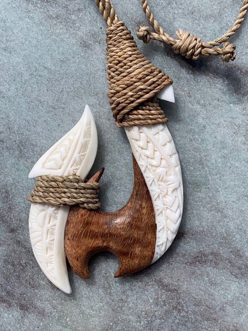 Hawaiian Maui Makau Traditional Native Fish Hook Necklace Pendant. Wood and bone carved. image 7