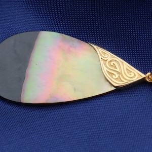 18K Gold Vermeil Black Oyster Rainbow Teardrop Pendant Necklace Tribal Design. Sterling Silver.