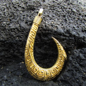 Polynesian Tribal Maui 18K Gold Vermeil Fishing Hook Necklace Pendant.