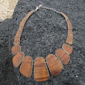Rare Hawaiian Koa Wood Necklace | Collar