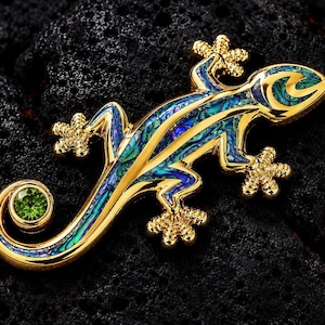 Hawaiian Gecko Lizard Salamander Necklace Pendant. Vermeil 18k Gold Silver Abalone Paua Shell Peridot.