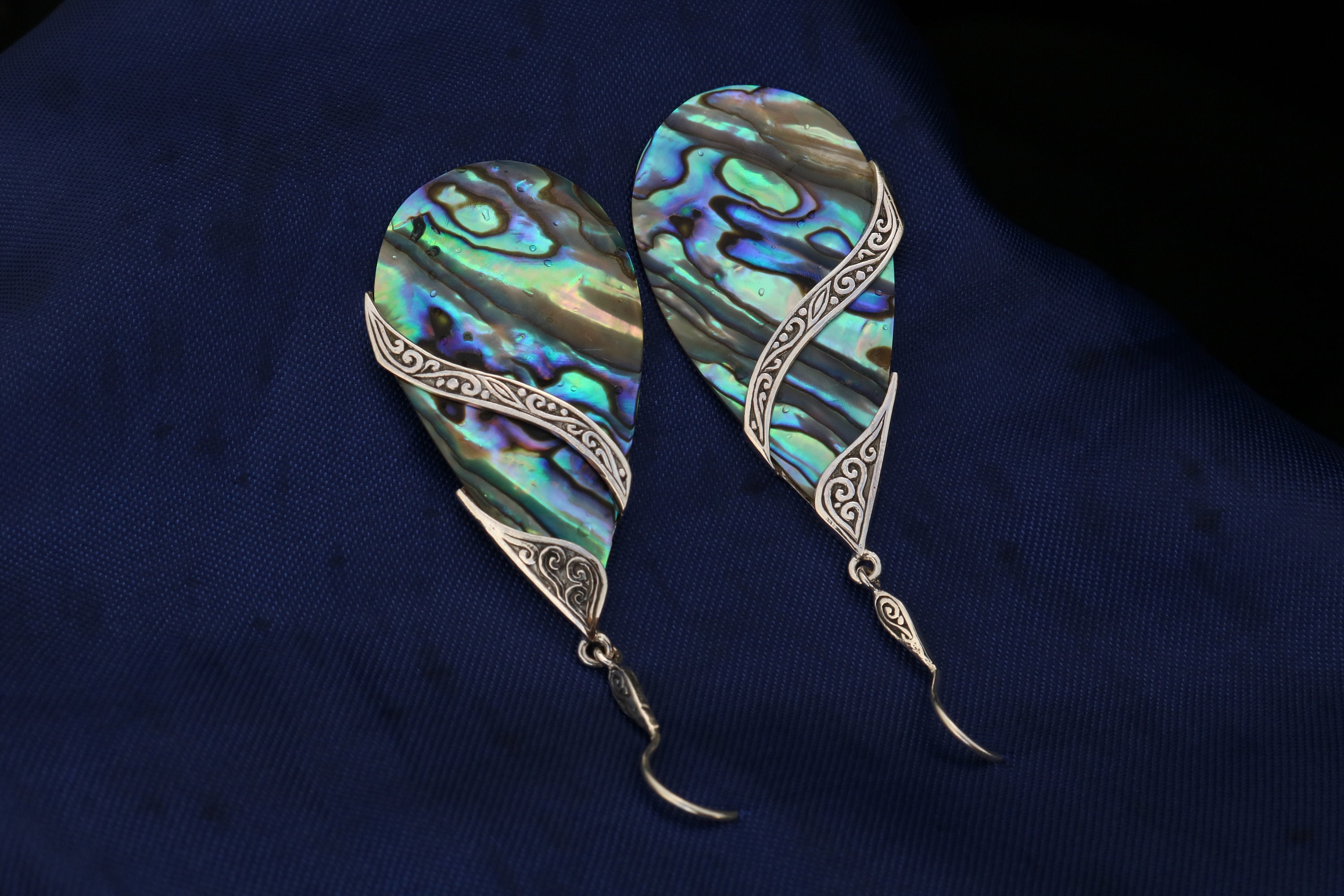 Orecchini pendenti con libellula in argento sterling e
