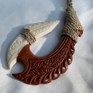 Hawaiian Makau Polynesian Matau Maui Carved Fish Hook Necklace. Bone, Wood.