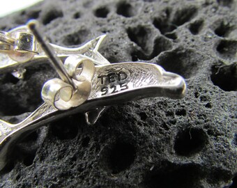 Orecchini a perno a forma di delfino / Argento Sterling / Oceano / Spiaggia / Regalo / Gioielli / Fatti a mano / Unici - Italia