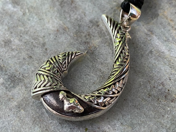 Hawaiian Maui Island Fishing Hook Tribal Necklace Pendant. Sterling Silver.  -  Israel