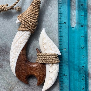 Hawaiian Maui Makau Traditional Native Fish Hook Necklace Pendant. Wood and bone carved. image 9
