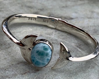 Whale tail bracelet. Larimar, Sterling Silver.
