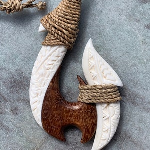 Hawaiian Maui Makau Traditional Native Fish Hook Necklace Pendant. Wood and bone carved. image 10