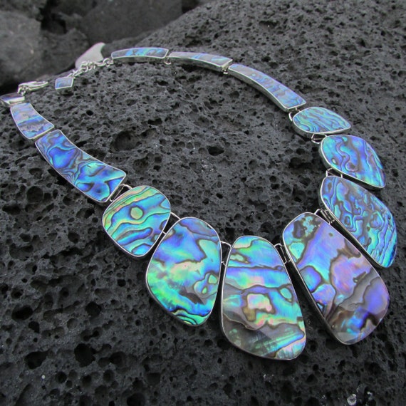 Paua Shell Starfish circular pendant 6mm thick glass bead necklace 