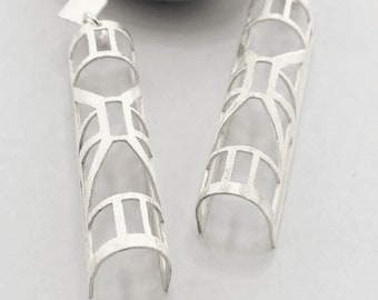 3D effect contemporary long statement earrings in geometric design