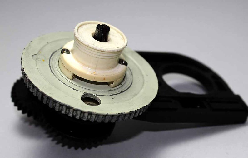 Husqvarna Viking 5540 Bobbin Winder. Original Used Parts for Husqvarna