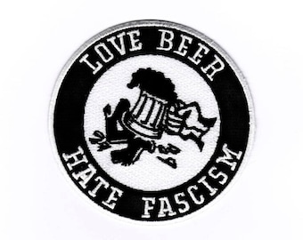 Hou van bier - haat fascisme patch, applicatie, bierbadge, Antifa strijk- of naaibadge