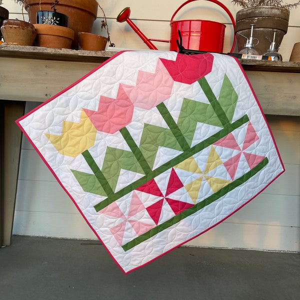 Tulip Time Mini Quilt Kit