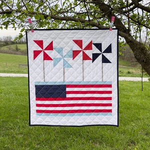 Patriotic American Flag Mini Quilt Kit- Red, White and Blue Pinwheels.