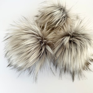 Snow Husky Faux Fur Pom Pom