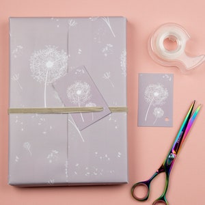 Set di etichette regalo in carta da regalo con semi di tarassaco, foglio di carta da regalo botanica, carta da regalo di lusso, carta da regalo floreale con semi di tarassaco